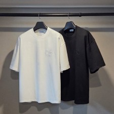 디* 로고 자수 반팔 티셔츠 (남여공용)